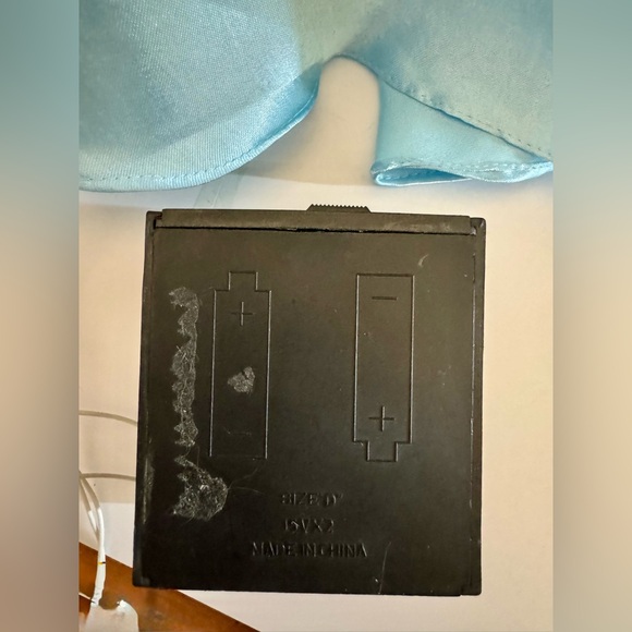 Walt Disney’s Cinderella Light Up Christmas Tree Topper 🎄 - Picture 8 of 12